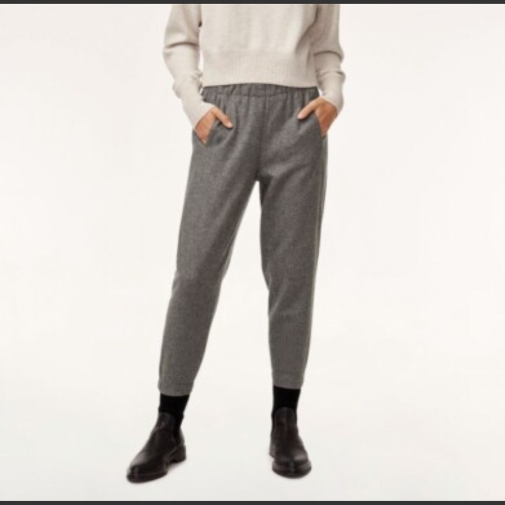 Aritzia Babaton Pant in Heathered Grey pockets size Large